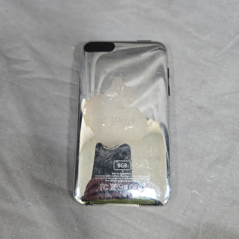 APPLE IPOD TOUCH 2ND GEN 