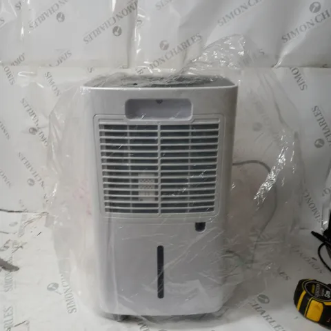 12L DEHUMIDIFIER WITH 2L WATER TANK AND TIMER