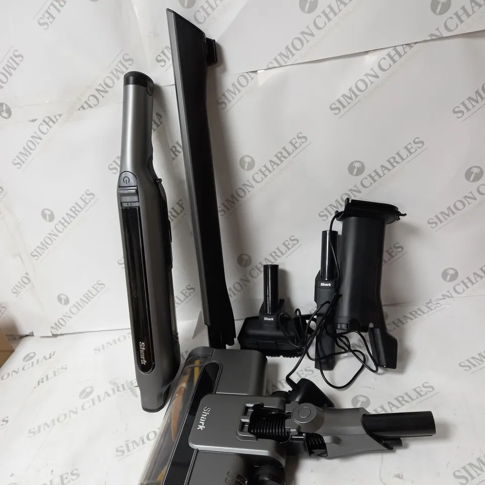 SHARK WAND VAC SYSTEM 