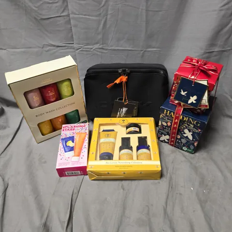 APPROXIMATELY 15 ASSORTED BOXES COSMETICS ITEMS TO INCLUDE BAYLIS & HARDING KEEPSAKE BOXES, BEE LOVELY NOURISHING COLLECTION, FCUK DUO, ETC