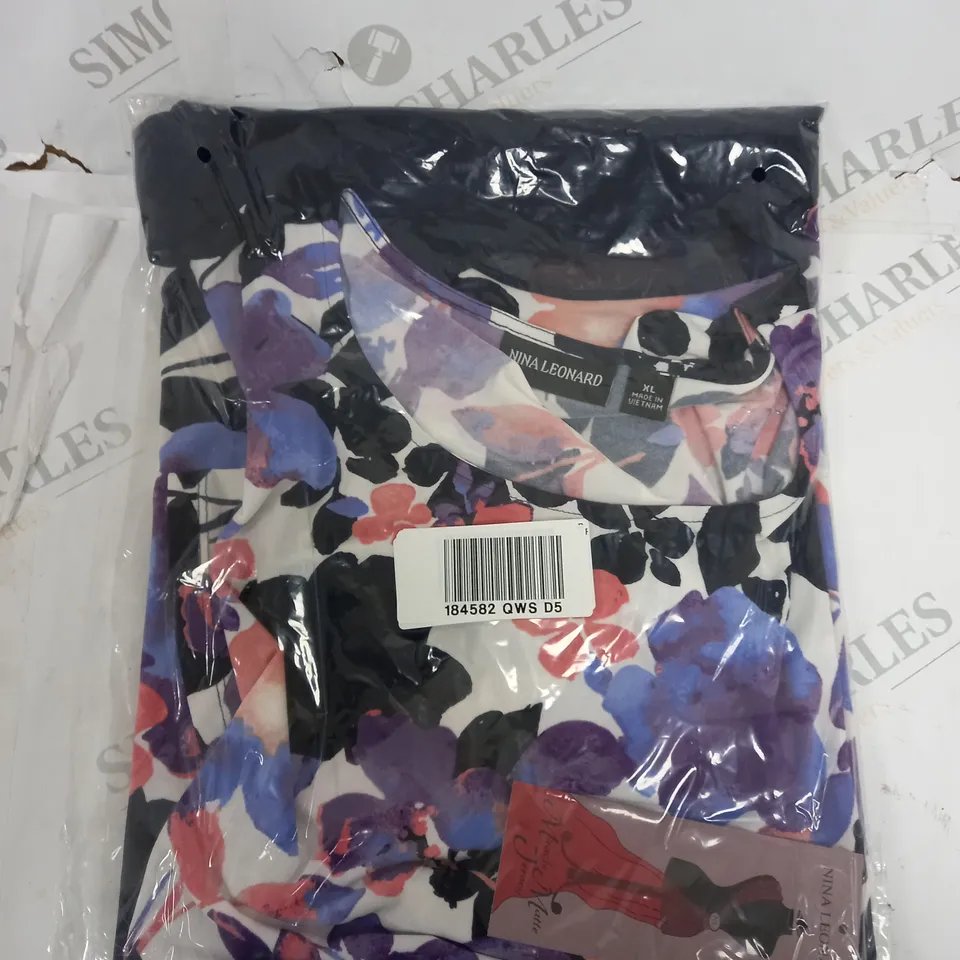 BOX OF APPROXIMATELY 30 ASSORTED CLOTHING PRODUCTS IN VARIOUS SIZES TO INCLUDE SKIRTS, JUMPERS, DRESSES ETC