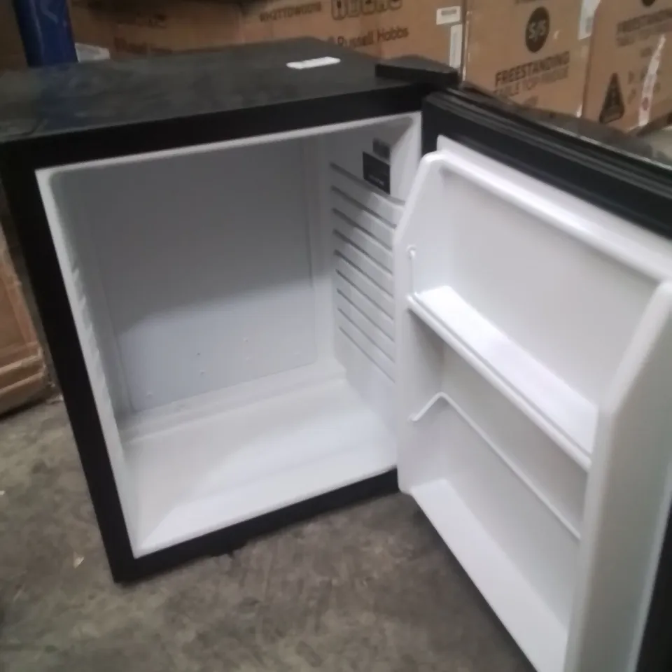 BOXED ABODE A25THBC102B DRINKS COOLER - BLACK