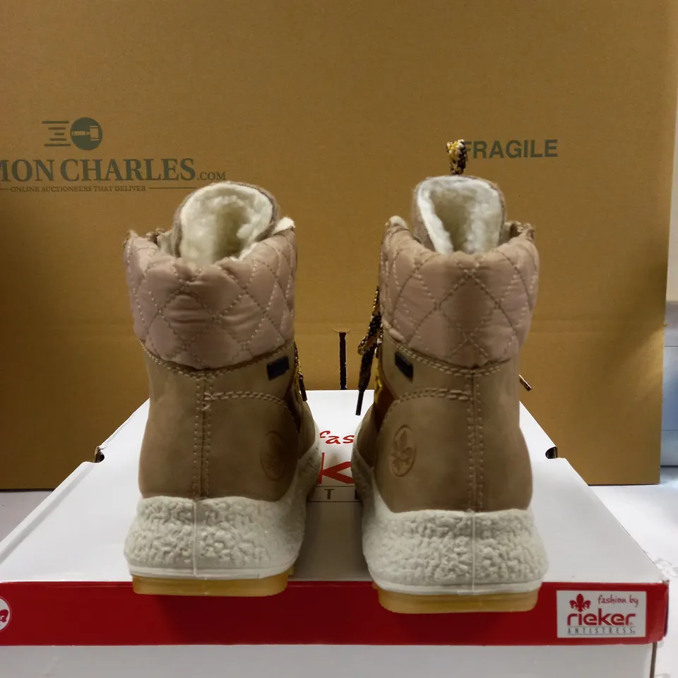 RIEKER WATER RESISTANT LACE UP BOOT SIZE 5