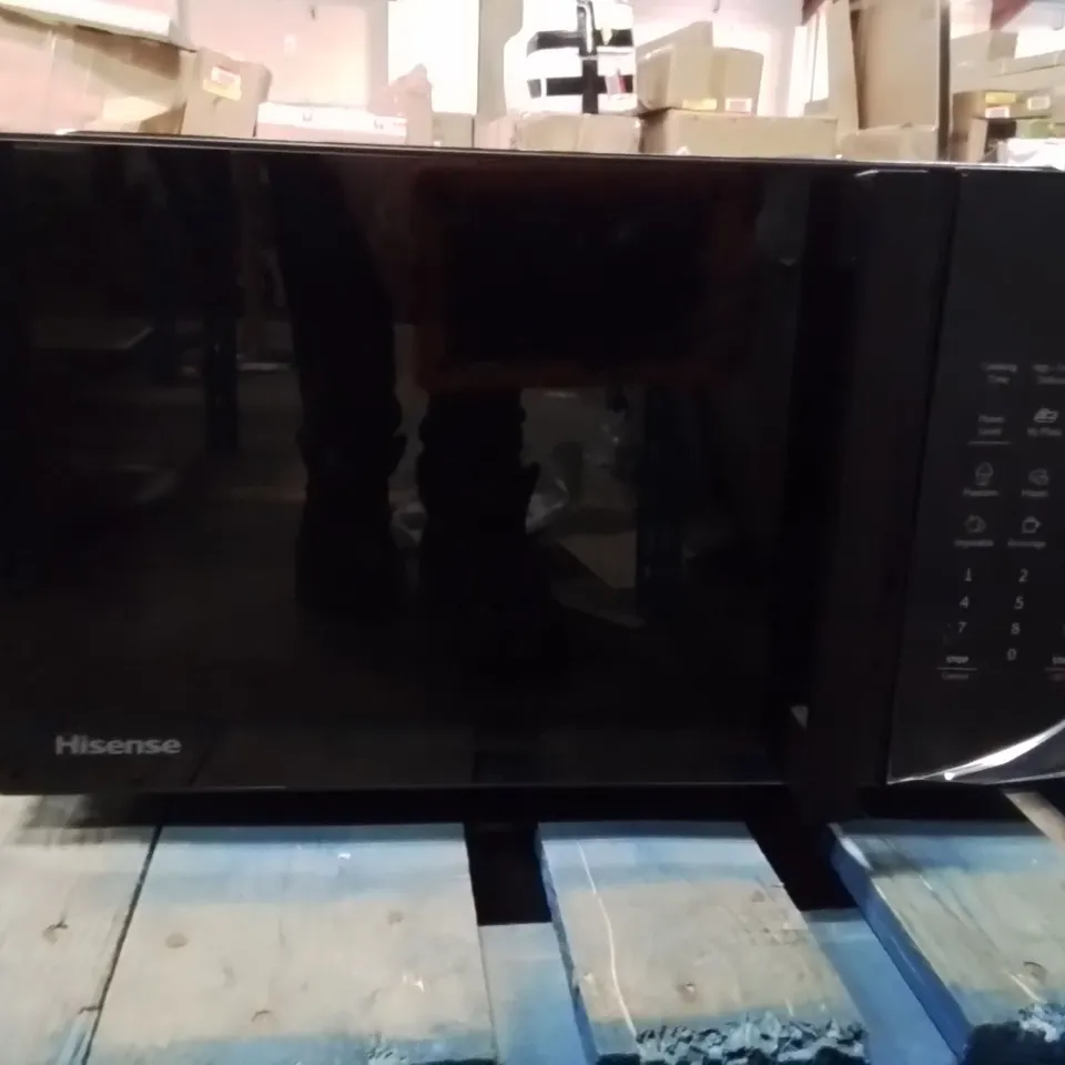 BOXED HISENSE MICROWAVE 
