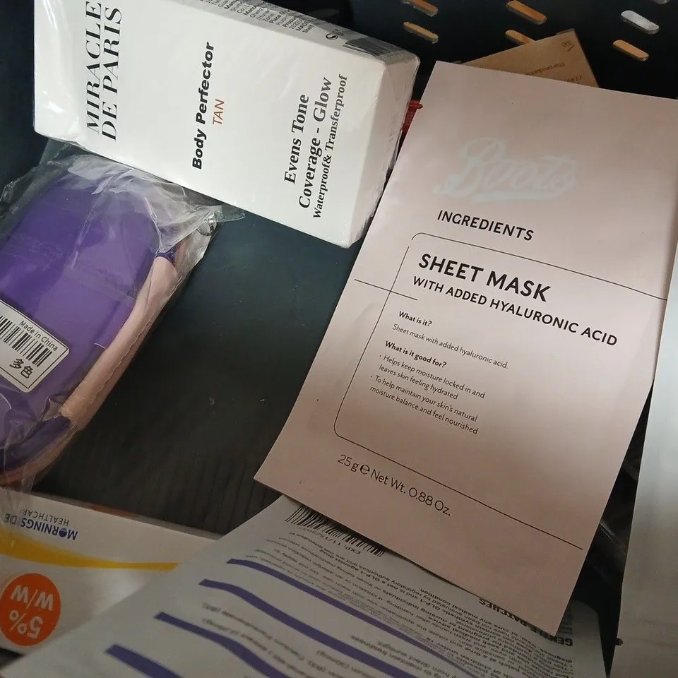 APPROX 12 ASSORTED BEAUTY PRODUCTS TO INCLUDE THE ORDINARY CLEANSER, GARNIER CLEANSER, DAISE BATH BOMB, ETC 