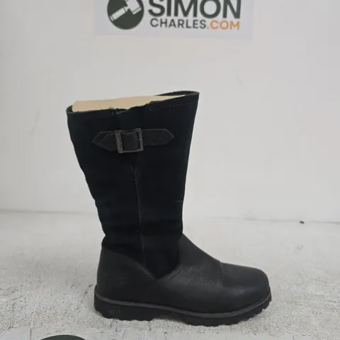 TIMBERLAND BOOTS, UK SIZE 5