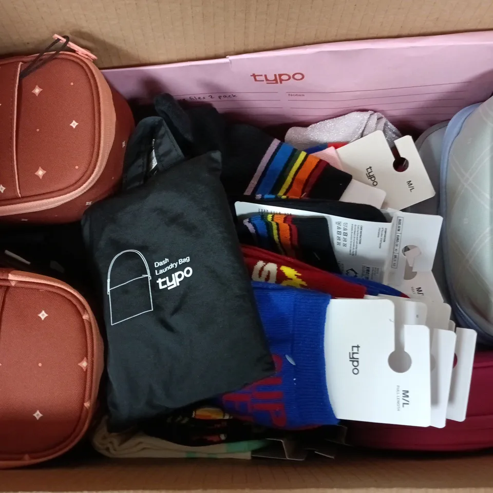 APPROXIMATELY 18 ASSORTED TYPO PRODUCTS TO INCLUDE SOCKS, PENCILS CASES, LAUNDRY BAG, ETC - COLLECTION ONLY