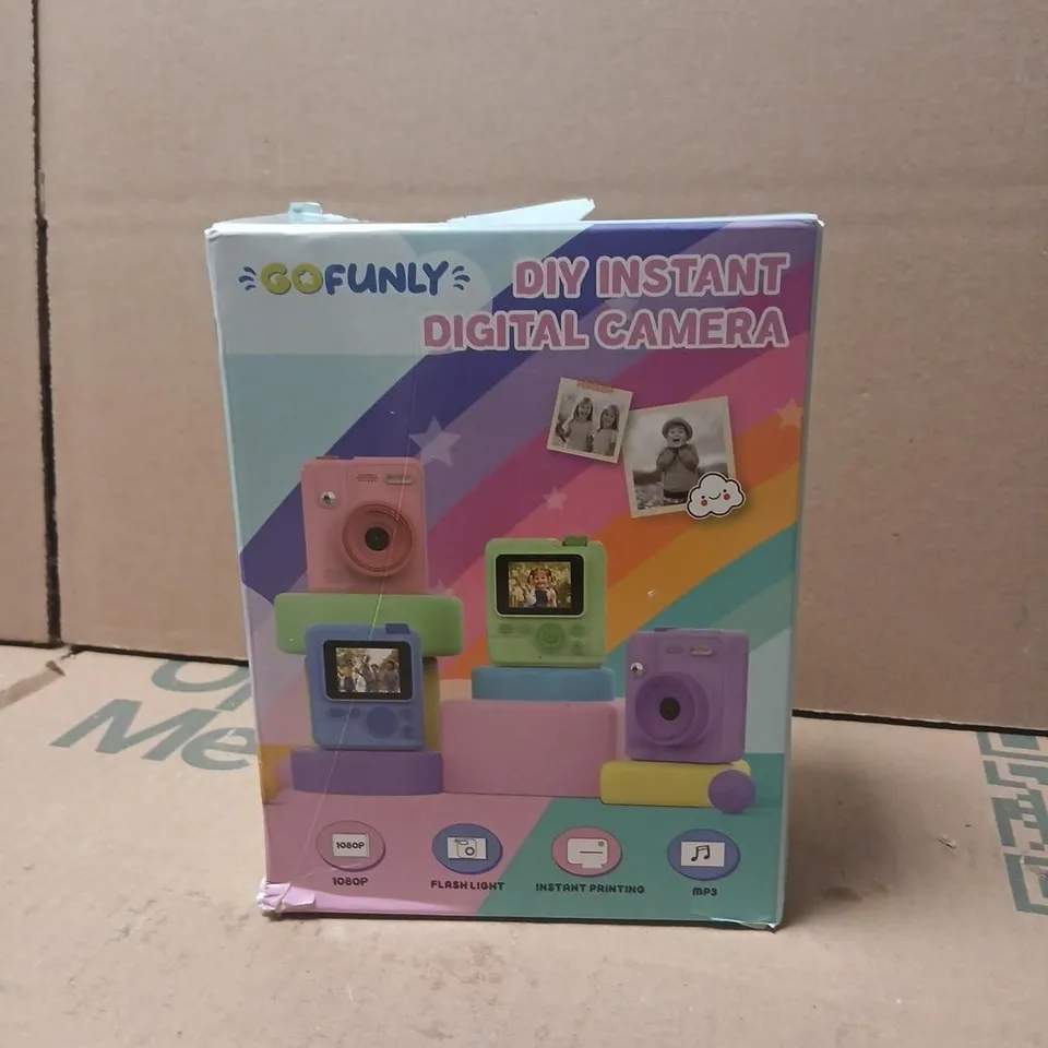 GOFUNLY DIY INSTANT DIGITAL CAMERA – PINK/MULTICOLOUR KIDS' TOY CAMERA (BOXED)