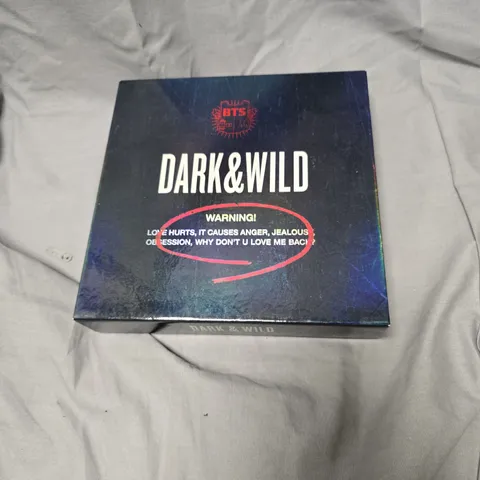 BTS DARK & WILD – ALBUM BOX SET WITH CD, PHOTO CARD & BOOKLET