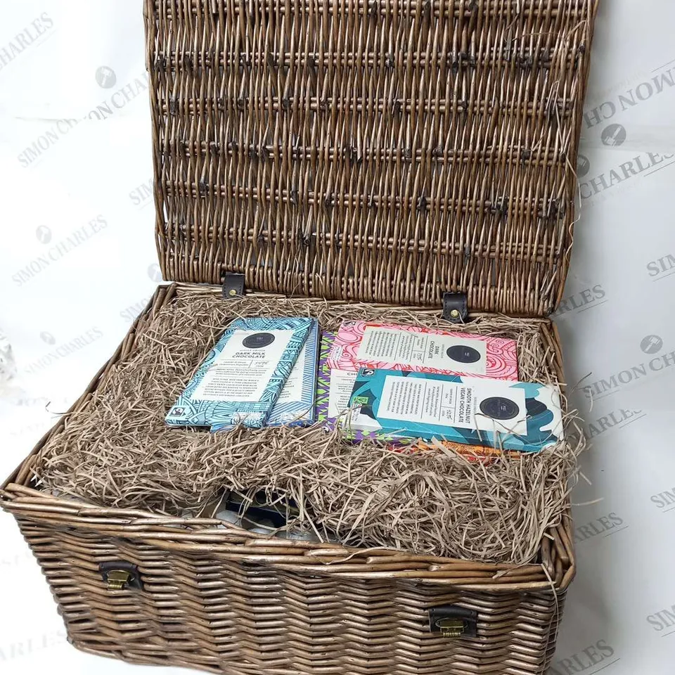 MARKS AND SPENCERS GIFT HAMPER