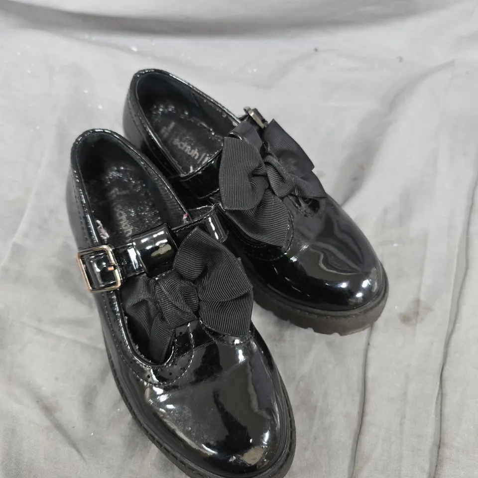 SCHUH BOW TIE JUNIOR SHOES IN BLACK - JUNIOR 12