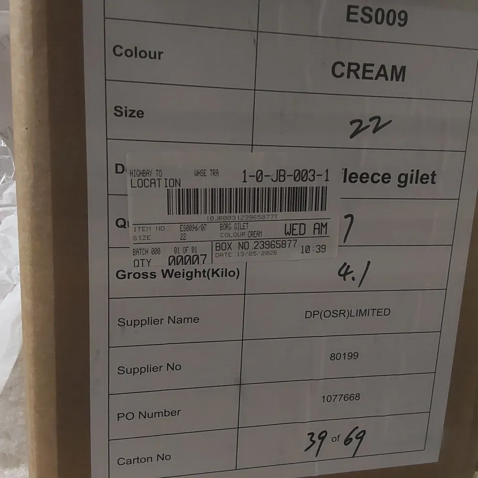 BOX CONTAINING APPROXIMATELY 7x BRAND NEW JD WILLIAMS CREAM BORG GILETS - SIZE 22
