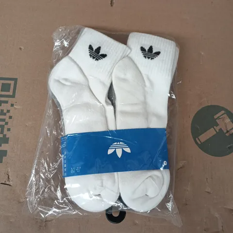 BAGGED ADIDAS 6-PACK OF SOCKS IN WHITE/GREY/BLACK SIZE LARGE (UK 8.5-10)