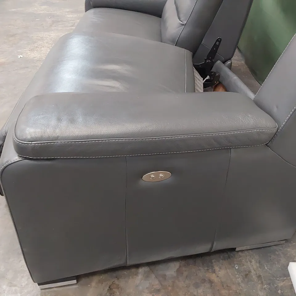 QUALITY ITALIAN DESIGNER POWER RECLINING TWO SEATER SOFA & FIXED SNUGGLER CHAIR CHARCOAL LEATHER 