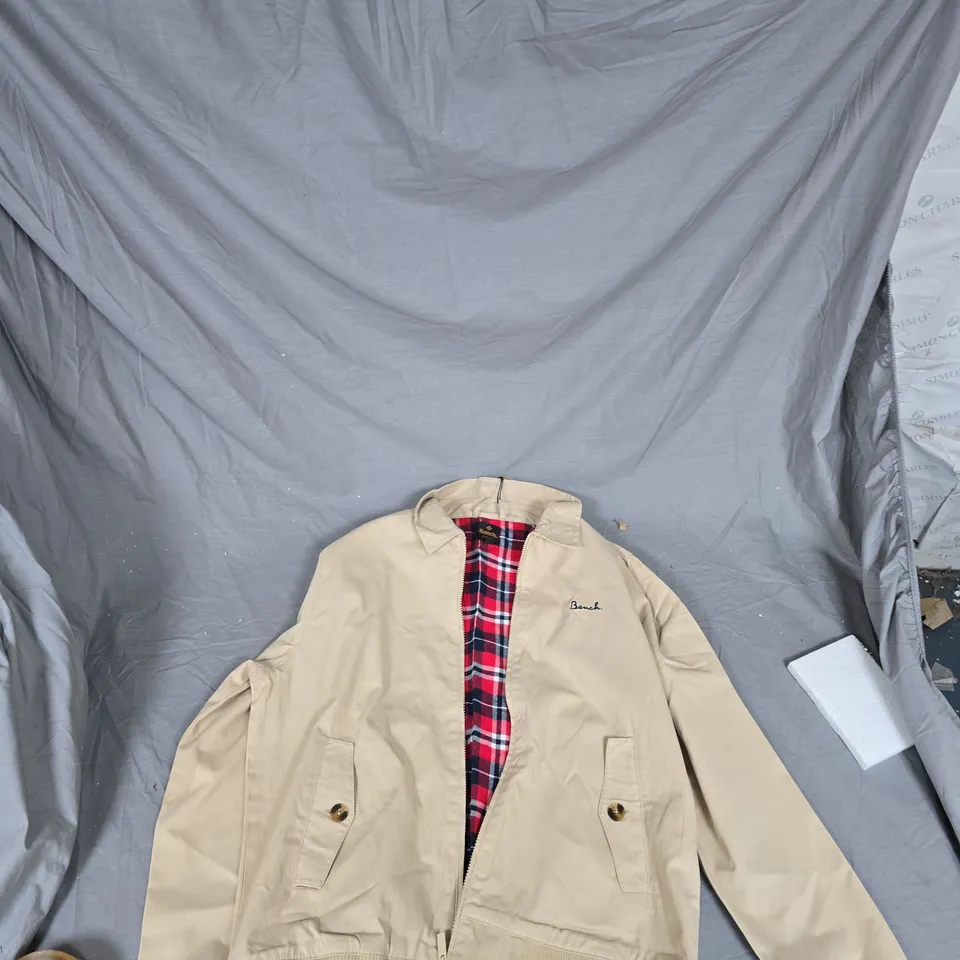 BENCH HARRINGTON JACKET – STONE BEIGE, XL (MEN'S) WITH RED PLAID LINING