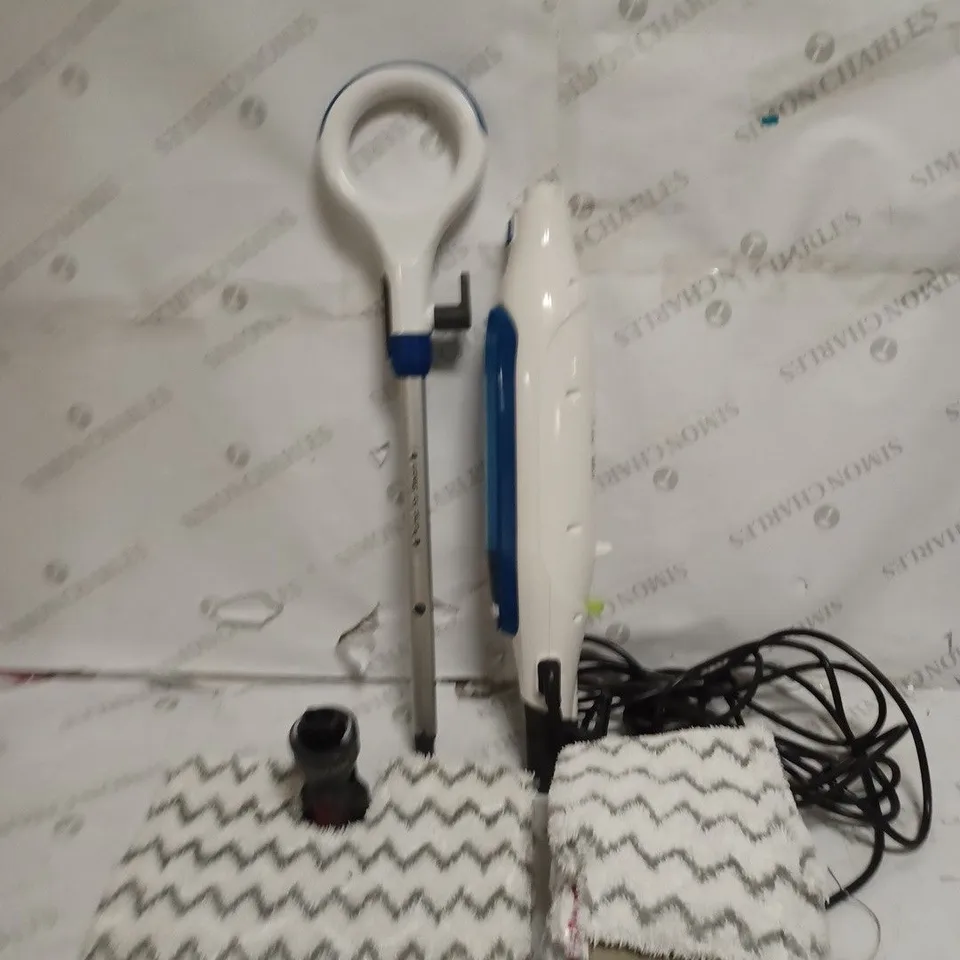 SHARK KLIK AND FLIP STEAM MOP 