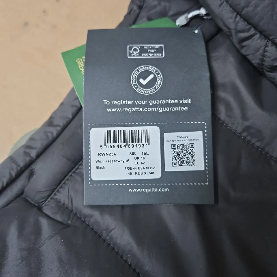 REGATTA WOMEN'S FREEZEWAY IV BLACK COAT SIZE 16 WITH TAGS