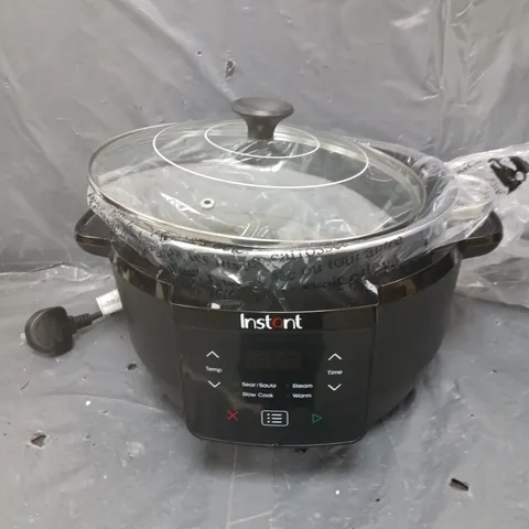 INSTANT SUPERIOR SLOW COOKER 