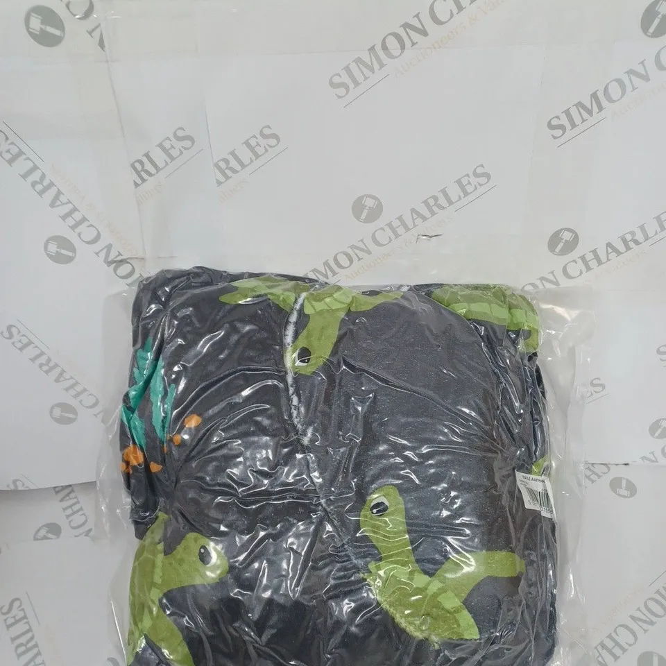 HUG AND SNUG ULTRA PLUSH BLANKET HOODIE