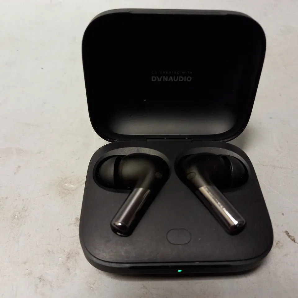 BOXED ONEPLUS BUDS PRO 2 IN BLACK
