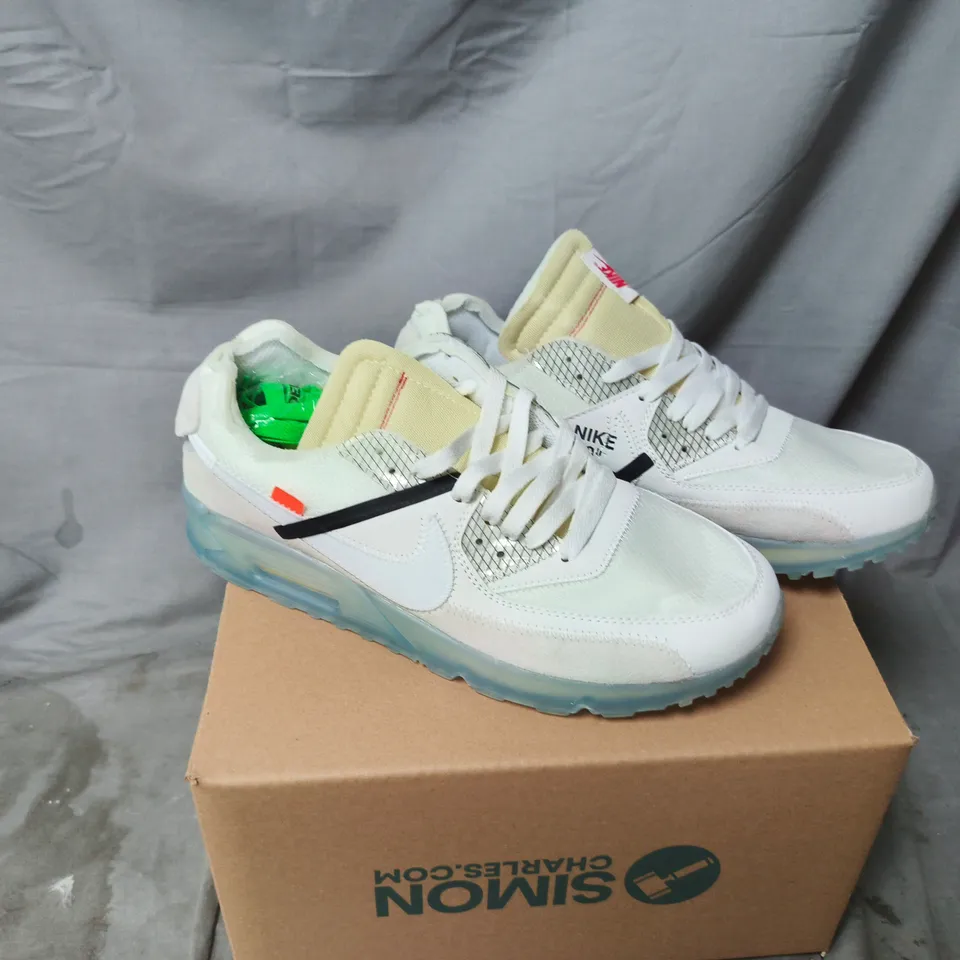 NIKE SNEAKERS, WHITE/OFF-WHITE UPPERS, BLACK SWOOSH – UNISEX UK SIZE 9