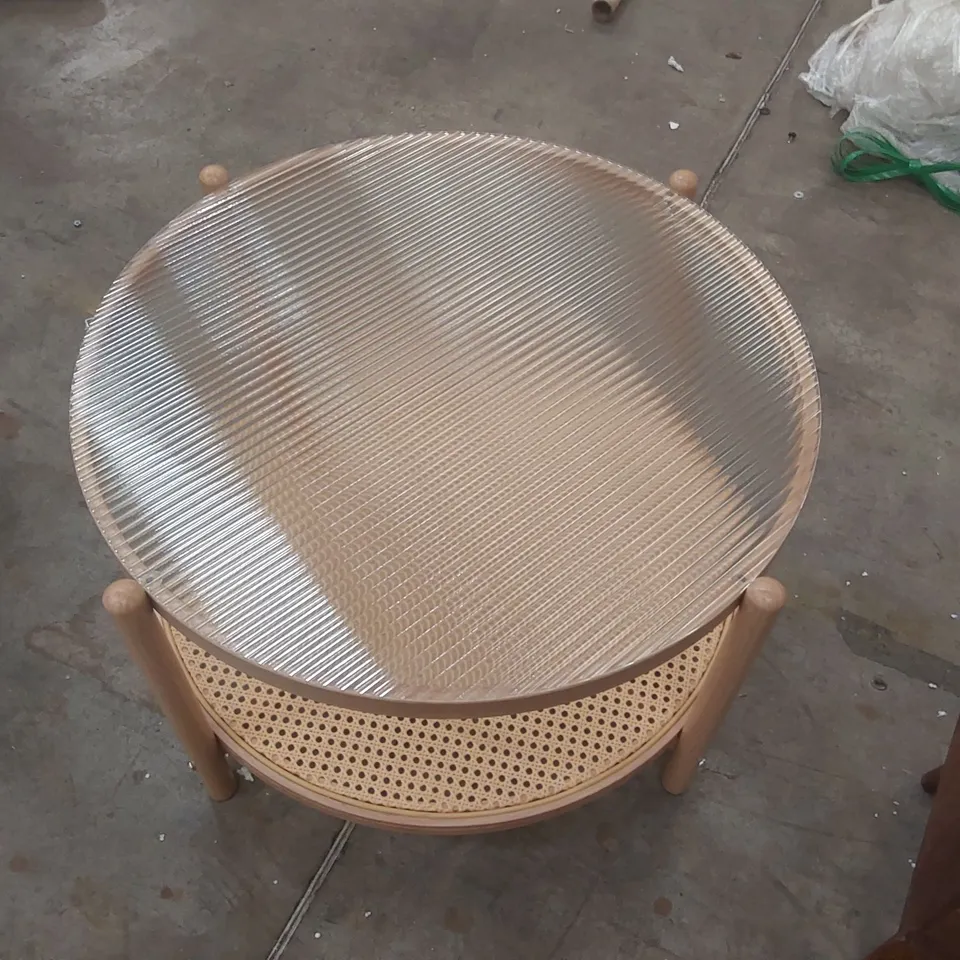 4 LEGS COFFEE TABLE WITH STORAGE