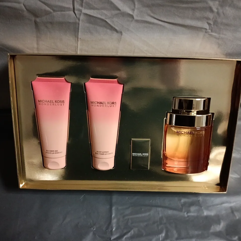 MICHAEL KORS WONDERLUST GIFT SET