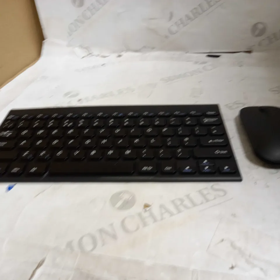 SEENDA MINI WIRELESS KEYBOARD