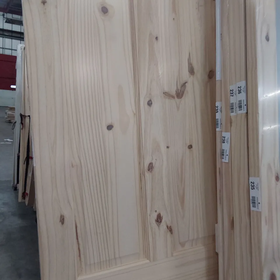 KNOTTY PINE 4 PANEL DOOR 762 × 1981mm 