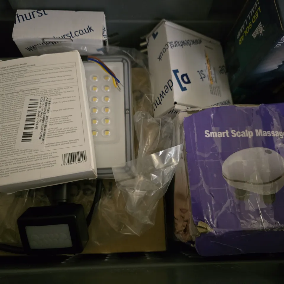 APPROXIMATELY 12 ASSORTED JEWELLERY ITEMS TO INCLUDE - MESH NEBULIZER , WALL STUD FINDER  , REMIFA GLUCOSE MONITOR ETC