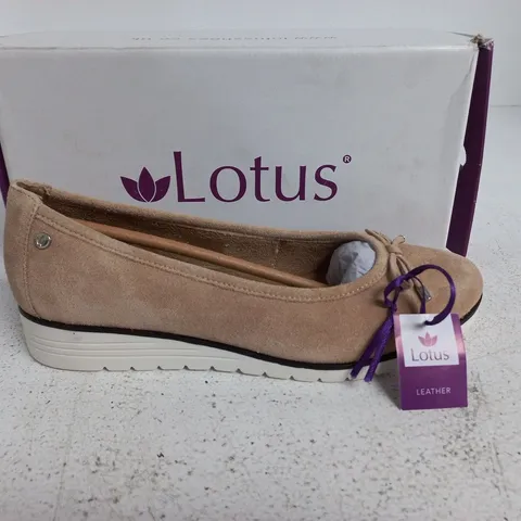 LOTUS LEATHER SLIDE ON SHOES IN NATURAL - 41