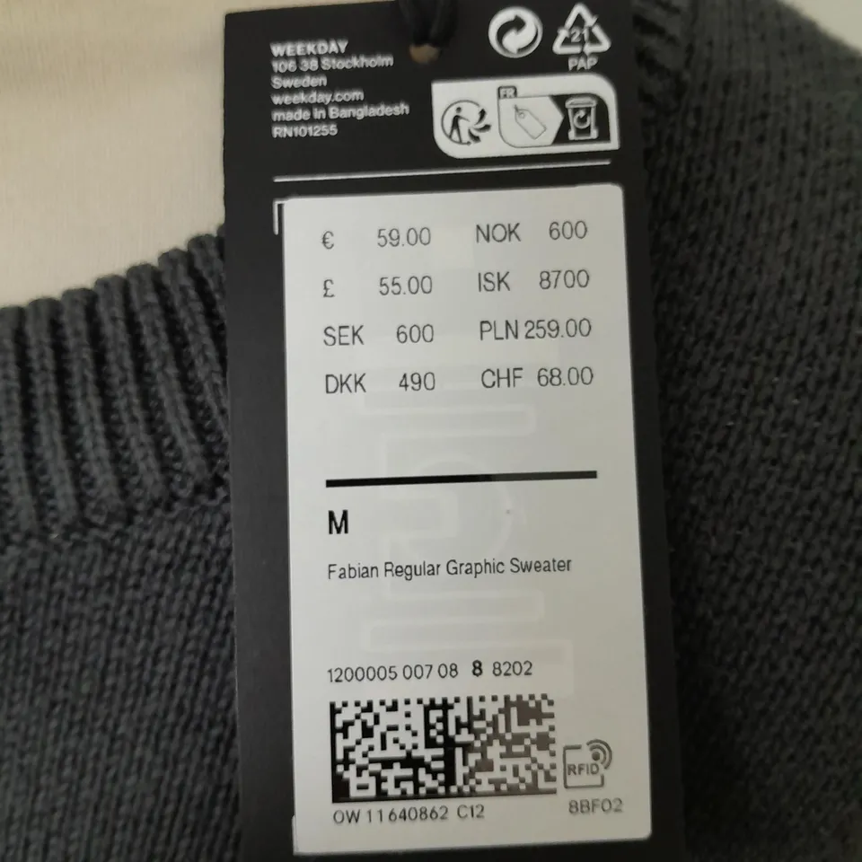 WEEKDAY FABIAN REGULAR GRAPHIC SWEATER - M