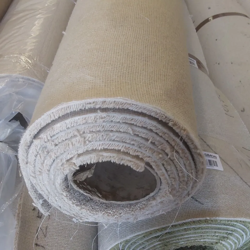 ROLL OF QUALITY CRESTA DIM HEATHERS CARPET - APPROXIMATELY 5 x 3.3m