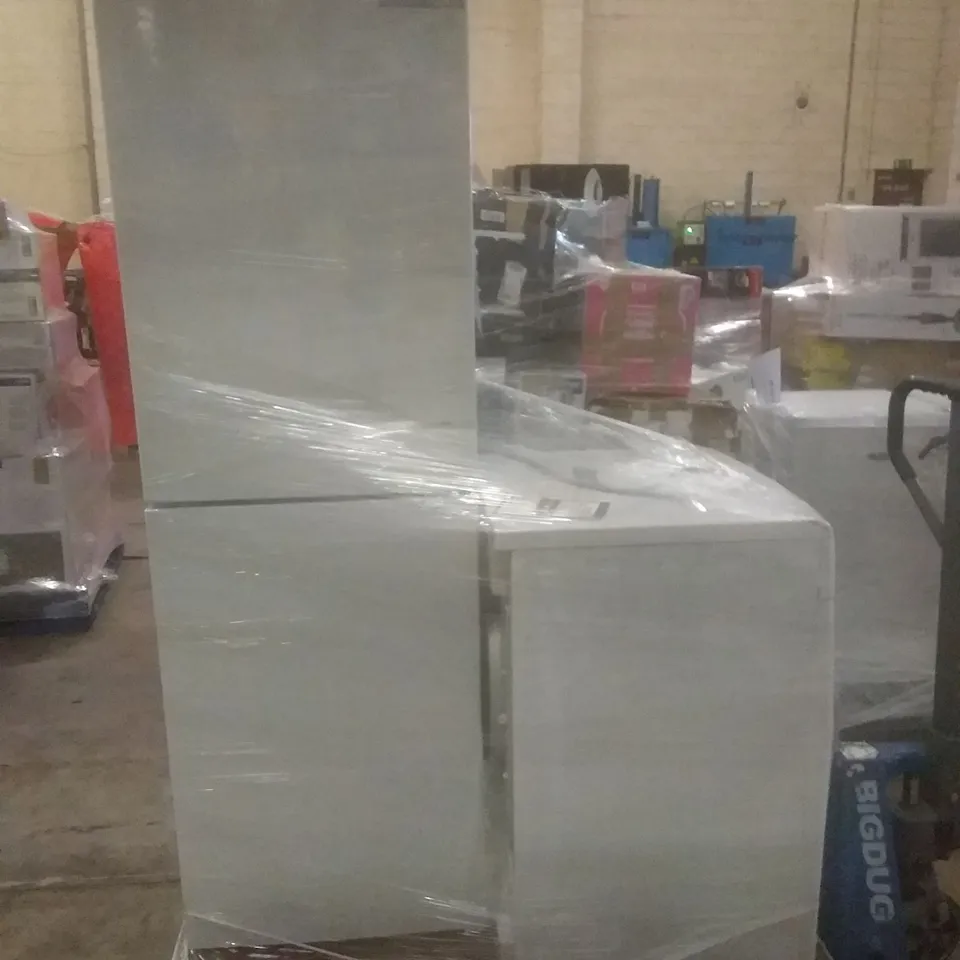 BOSCH SERIE 2 FREESTANDING FRIDGE FREEZER WHITE AND RUSSELL HOBBS FREESTANDING CONDENSER DRYER WHITE