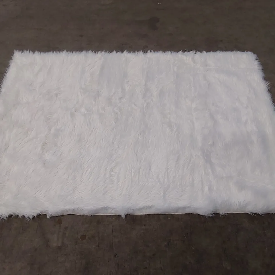 BRAND NEW BAGGED PACO HOME PLAYA RUG - 170 x 120cm