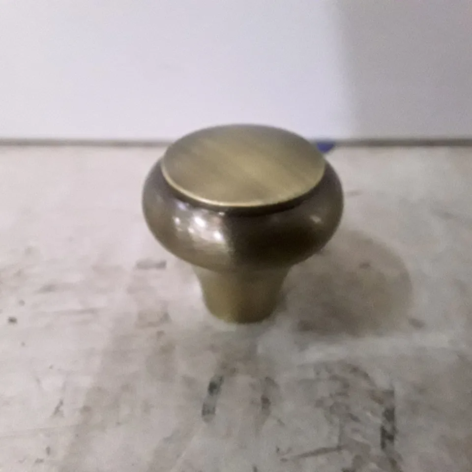 MUSHROOM KNOB