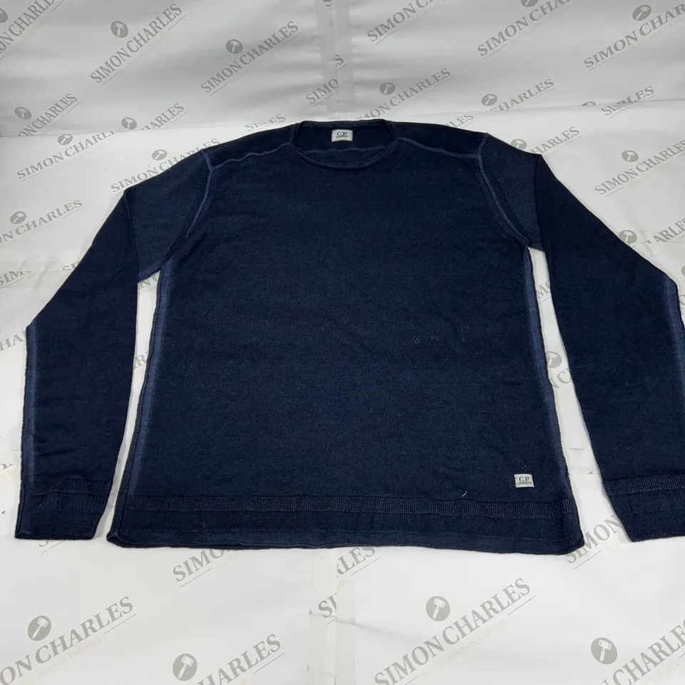 C.P COMPANY LOOSE LOUNGE TOP IN NAVY SIZE 54
