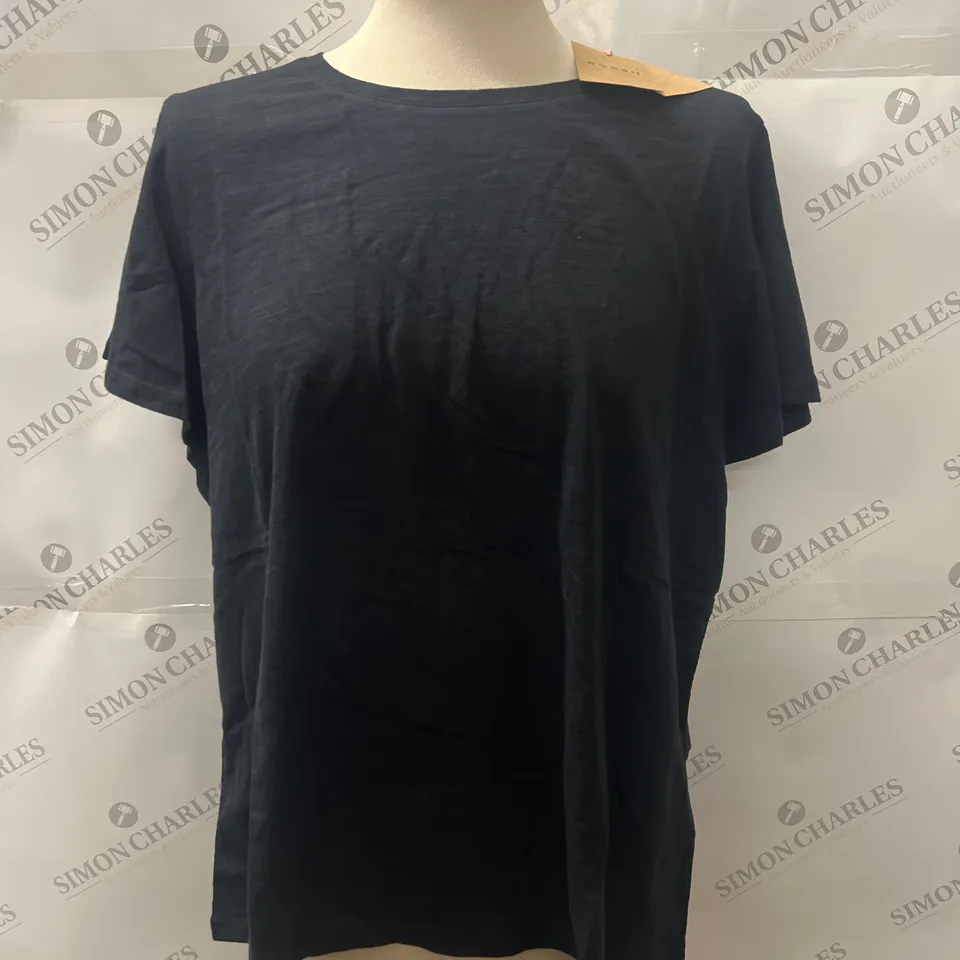 BODEN CREW NECK FLUTTER T-SHIRT IN BLACK SIZE XL