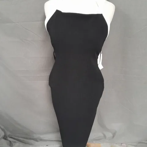 ZARA SCULPT DRESS IN BLACK/WHITE SIZE L
