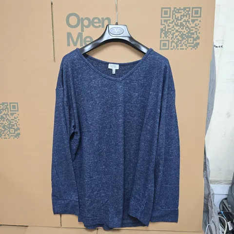 LARGE QUANTITY OF TAMSY WOMEN'S BLUE HEATHER KNIT TOPS IN VARIOUS SIZES – COLLECTION ONLY