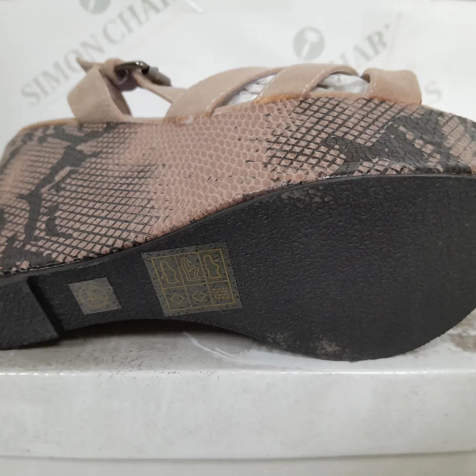 BOXED PAIR OF KRUSH OPEN TOE STRAP PLATFORM SHOES IN MINK - SIZE 4