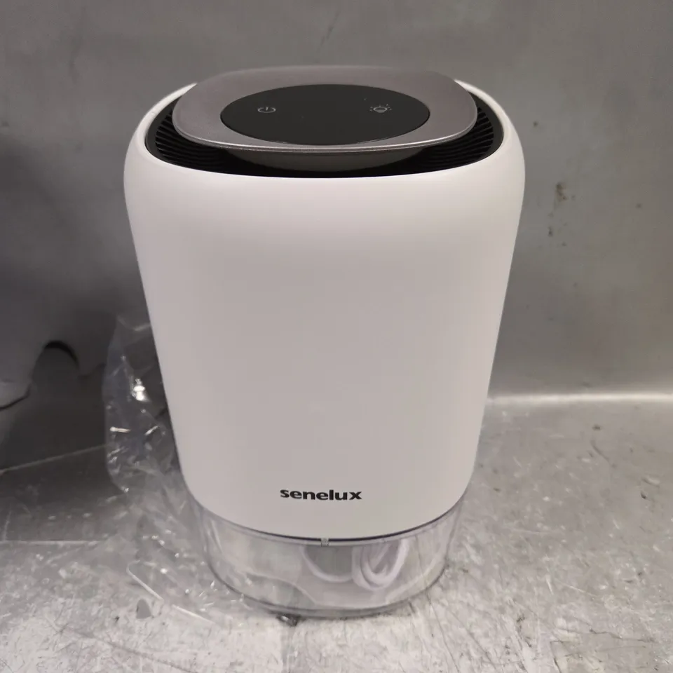 BOXED SENELUX Q4 DEHUNDIFIER 