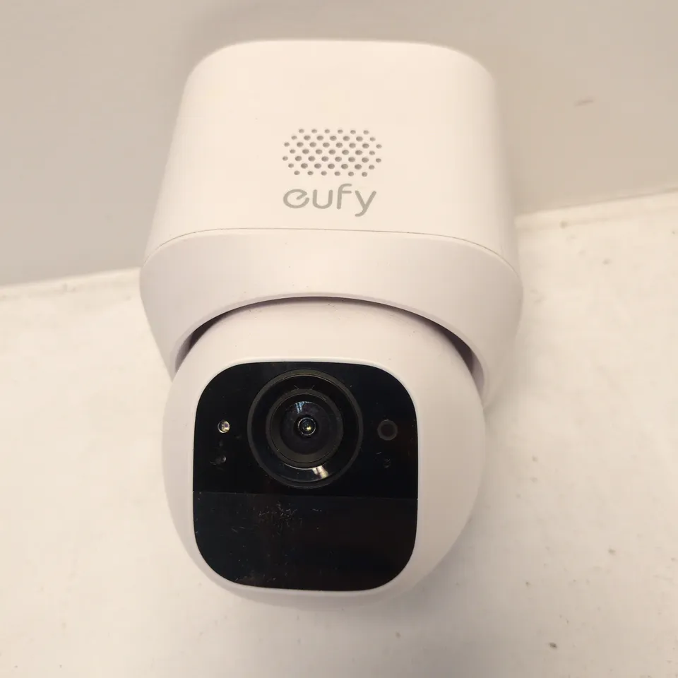 EUFY SECURITY CAMERA – WHITE