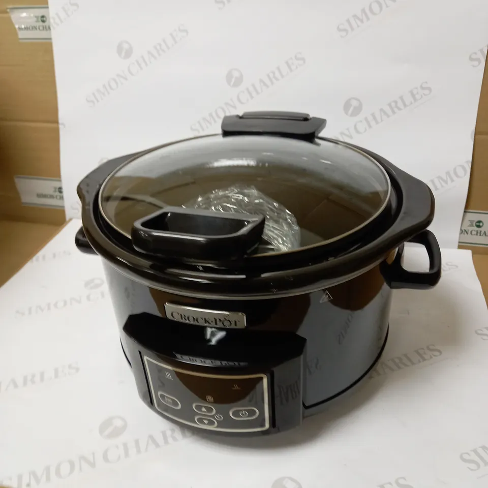 CROCK POT SLOW COOKER 