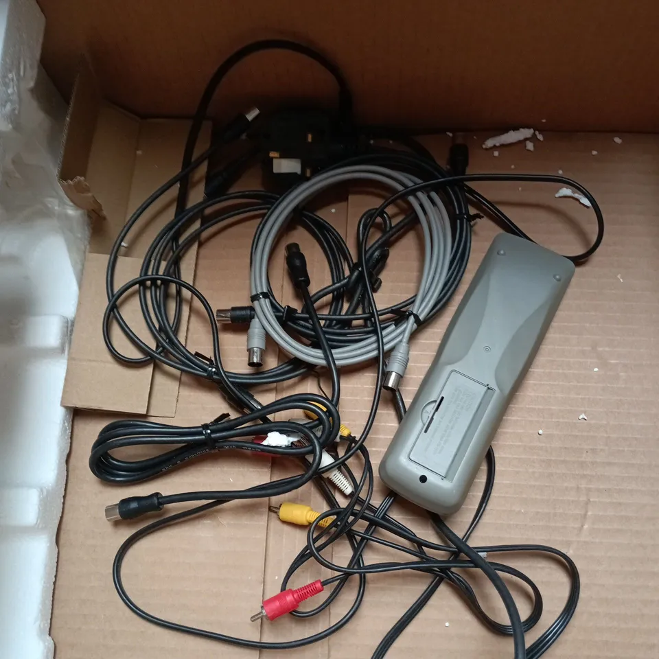 PANASONIC SUPER DRIVE DVD DRIVE WITH CABLES & REMOTE