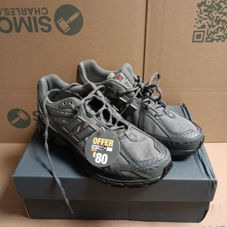 BOXED PAIR OF NEW BALANCE 1906R TRAINERS IN GREY - 9