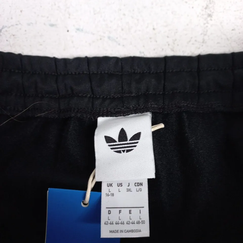 ADIDAS BLACK TRACK PANTS WITH WHITE STRIPES – UK L (MEN'S)