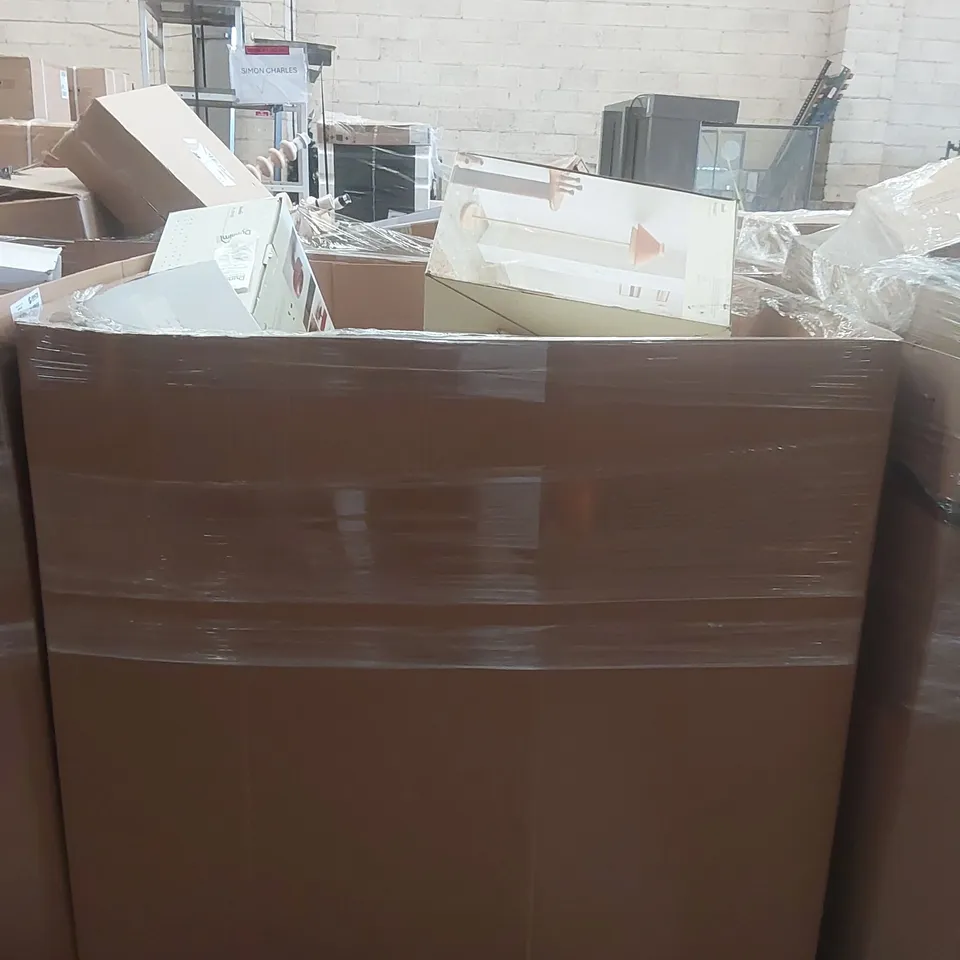 PALLET CONTAINING A VERY LARGE QUANTITY OF ASSORTED DESIGNER LIGHTING PRODUCTS INCLUDING: PHUKET FLOOR LAMPS, CEILING LIGHTS, FLOOR LAMP ECT
