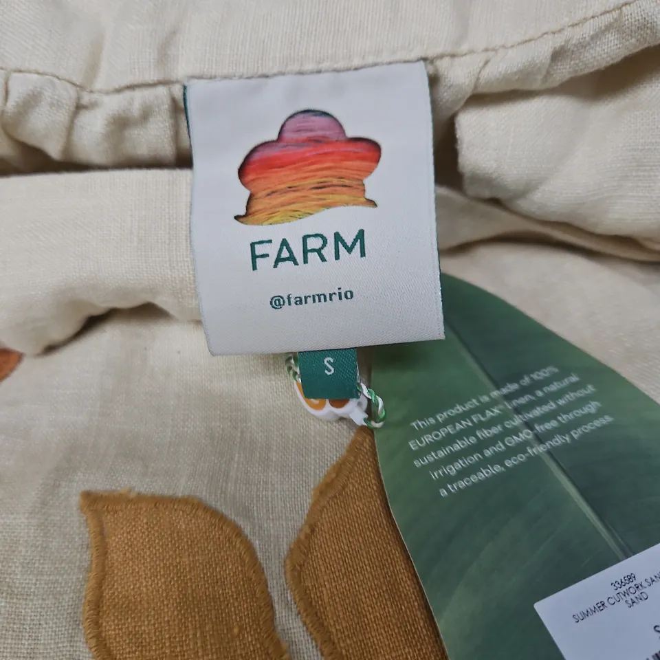 FARM RIO SKIRT SMALL – SAND WITH TROPICAL PALM FROND & FLORAL PRINT