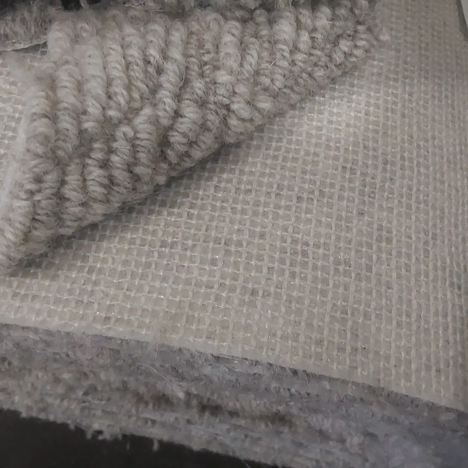 ROLL OF QUALITY BLOOMSBURY NATURAL TWEED CARPET- APPROXIMATELY 5 x 4.93m